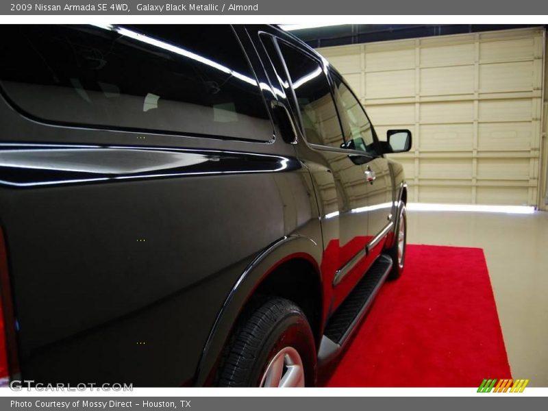 Galaxy Black Metallic / Almond 2009 Nissan Armada SE 4WD