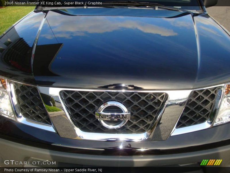 Super Black / Graphite 2006 Nissan Frontier XE King Cab