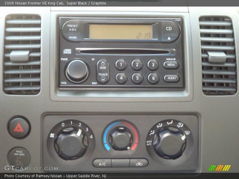 Super Black / Graphite 2006 Nissan Frontier XE King Cab
