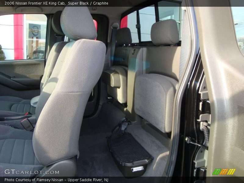 Super Black / Graphite 2006 Nissan Frontier XE King Cab