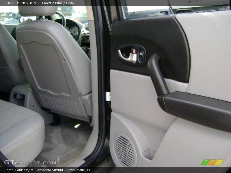 Electric Blue / Gray 2004 Saturn VUE V6