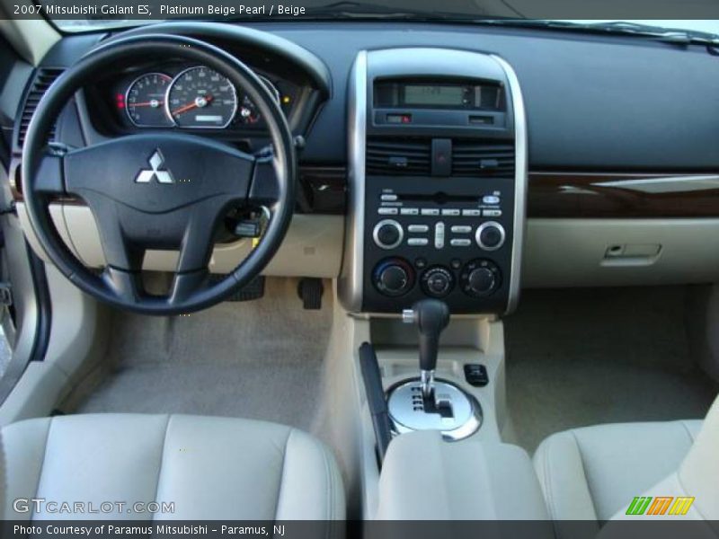 Platinum Beige Pearl / Beige 2007 Mitsubishi Galant ES