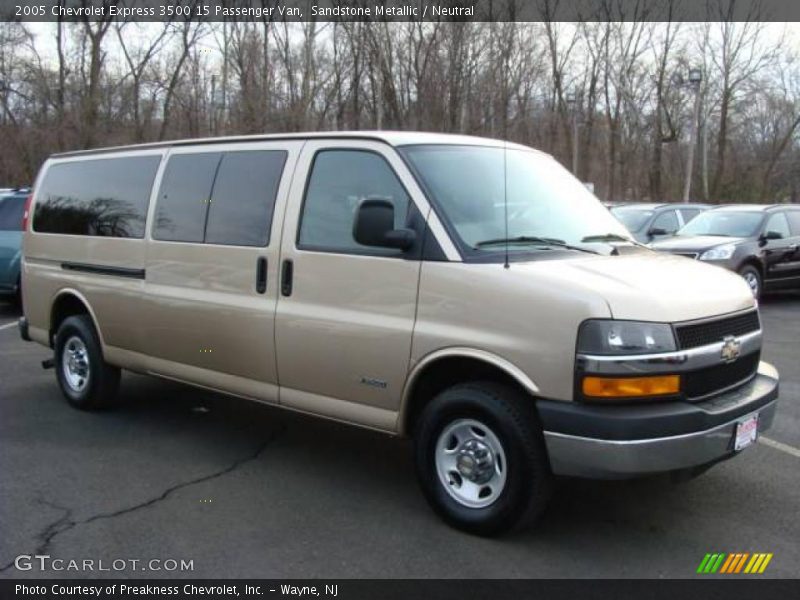 Sandstone Metallic / Neutral 2005 Chevrolet Express 3500 15 Passenger Van