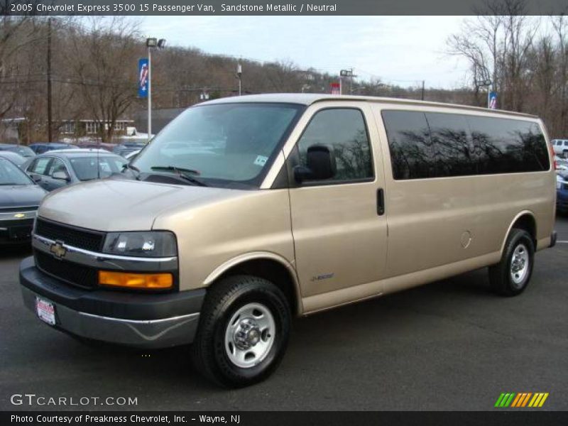 Sandstone Metallic / Neutral 2005 Chevrolet Express 3500 15 Passenger Van
