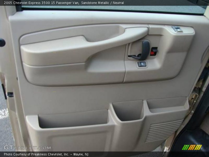 Sandstone Metallic / Neutral 2005 Chevrolet Express 3500 15 Passenger Van