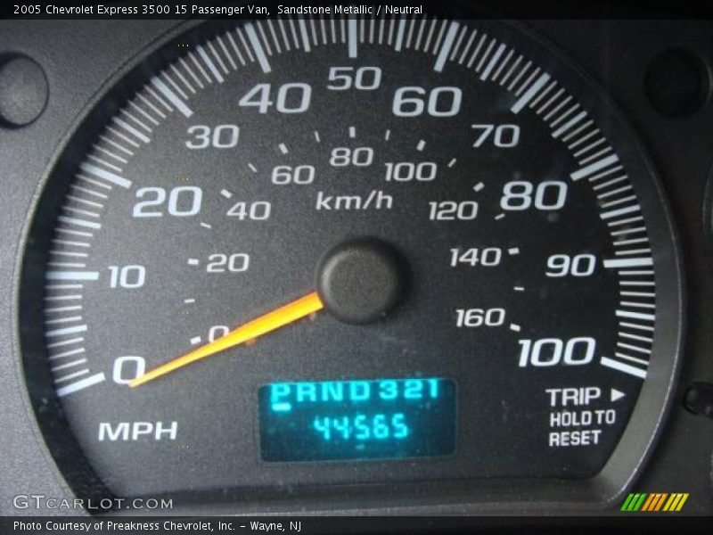 Sandstone Metallic / Neutral 2005 Chevrolet Express 3500 15 Passenger Van