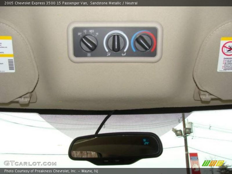 Sandstone Metallic / Neutral 2005 Chevrolet Express 3500 15 Passenger Van