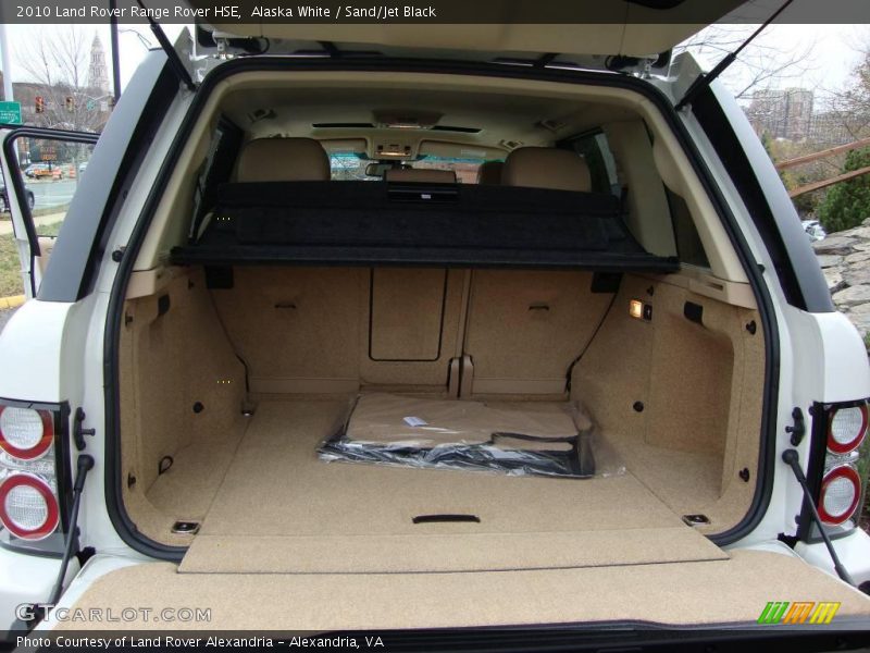 Alaska White / Sand/Jet Black 2010 Land Rover Range Rover HSE