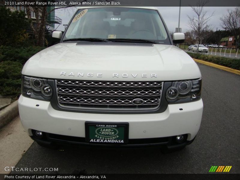 Alaska White / Sand/Jet Black 2010 Land Rover Range Rover HSE