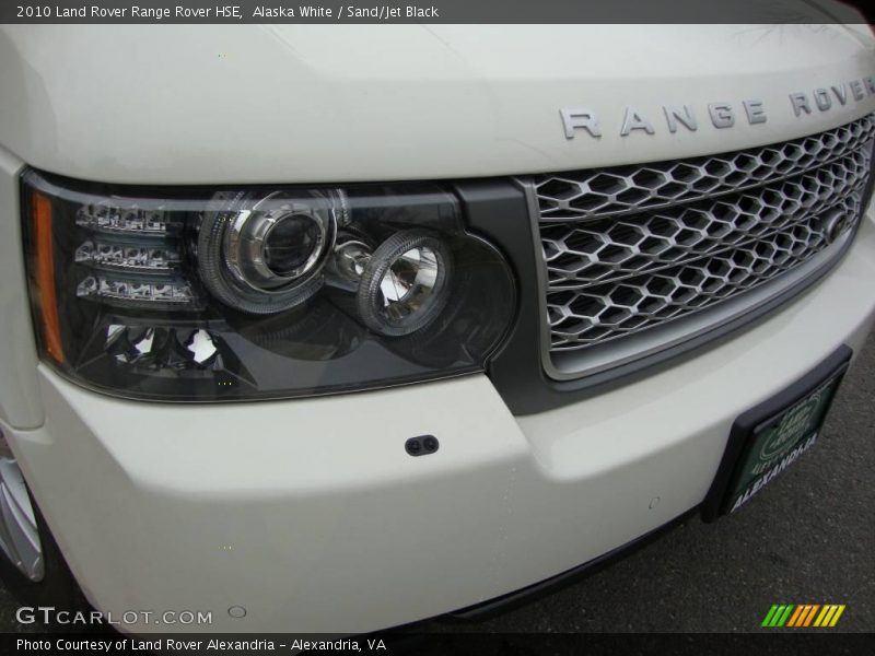 Alaska White / Sand/Jet Black 2010 Land Rover Range Rover HSE