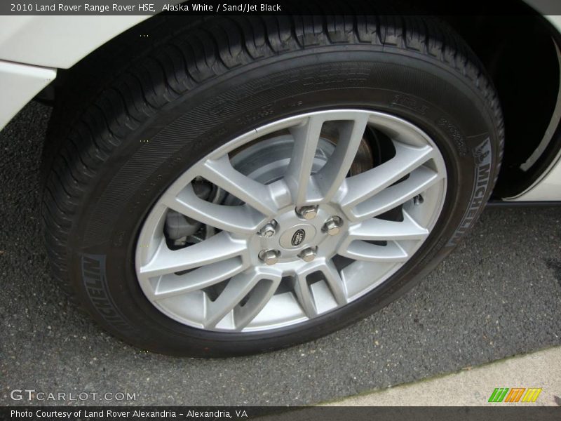 Alaska White / Sand/Jet Black 2010 Land Rover Range Rover HSE