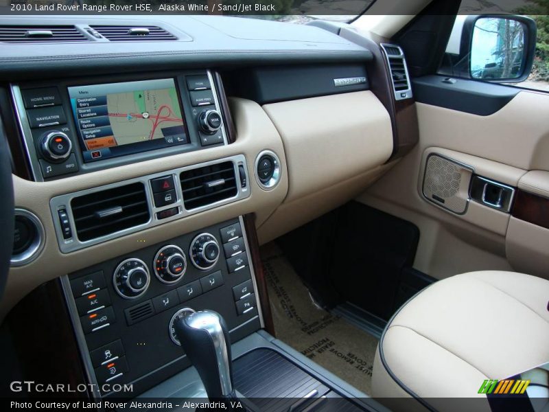 Alaska White / Sand/Jet Black 2010 Land Rover Range Rover HSE
