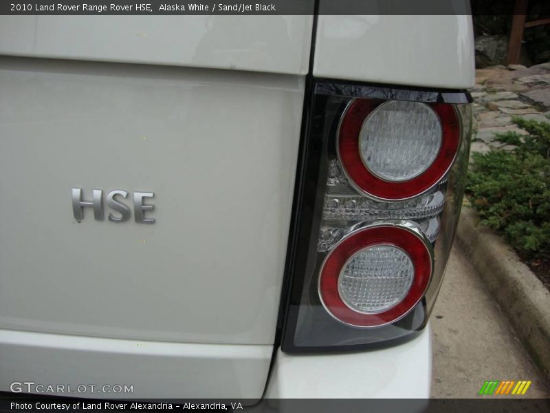 Alaska White / Sand/Jet Black 2010 Land Rover Range Rover HSE