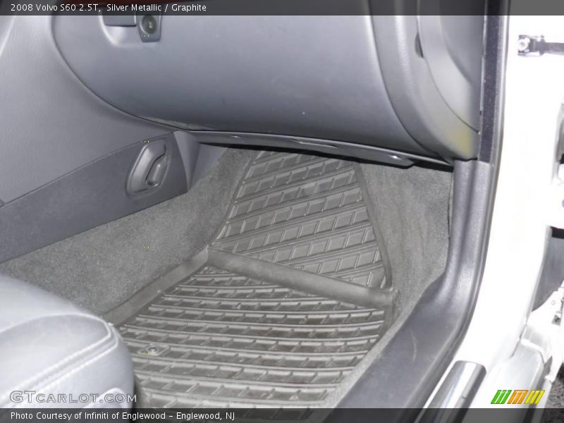 Silver Metallic / Graphite 2008 Volvo S60 2.5T