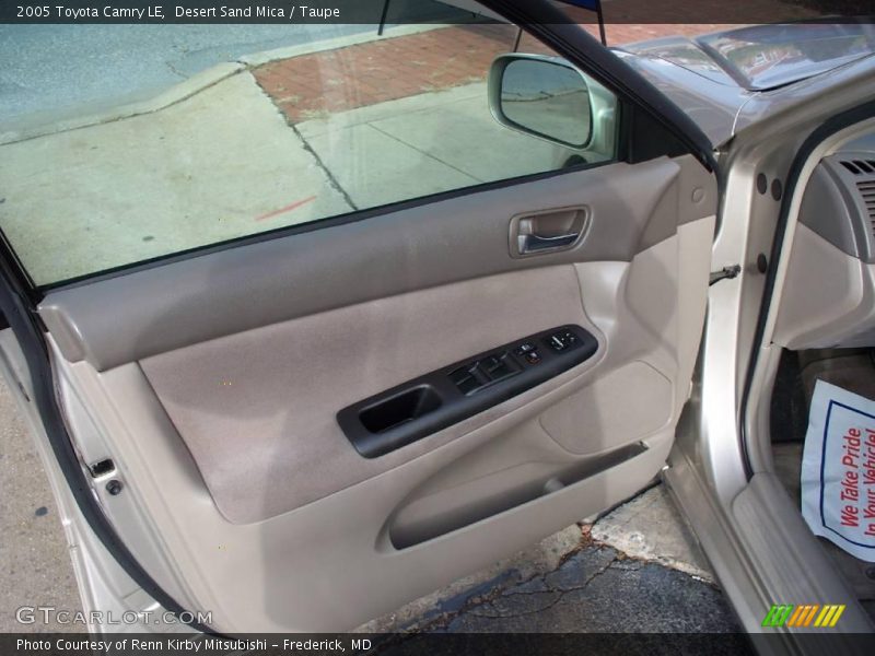 Desert Sand Mica / Taupe 2005 Toyota Camry LE