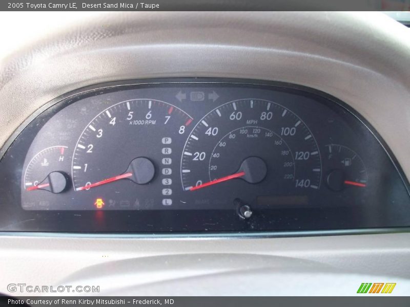 Desert Sand Mica / Taupe 2005 Toyota Camry LE