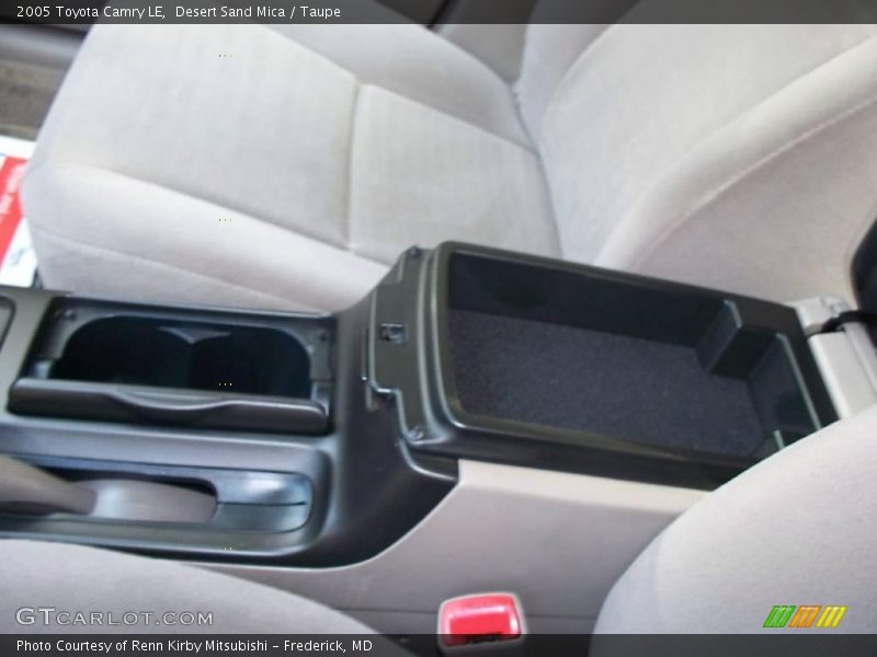 Desert Sand Mica / Taupe 2005 Toyota Camry LE