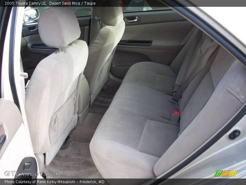 Desert Sand Mica / Taupe 2005 Toyota Camry LE