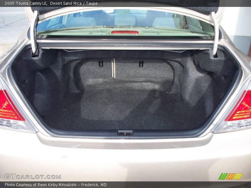 Desert Sand Mica / Taupe 2005 Toyota Camry LE
