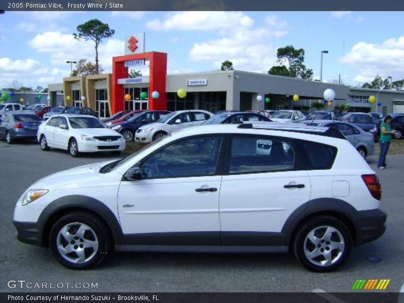 Frosty White / Slate 2005 Pontiac Vibe
