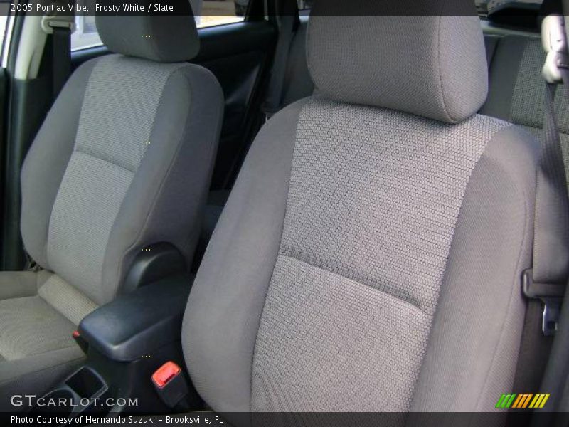 Frosty White / Slate 2005 Pontiac Vibe