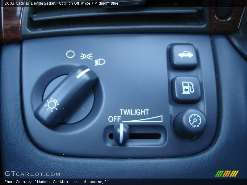 Cotillion Off White / Midnight Blue 2003 Cadillac DeVille Sedan