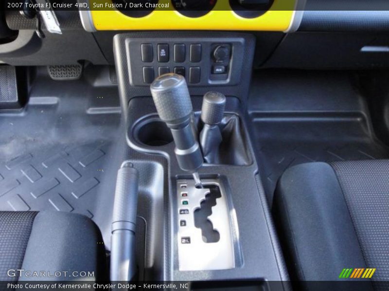 Sun Fusion / Dark Charcoal 2007 Toyota FJ Cruiser 4WD