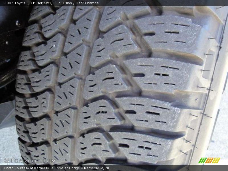 Sun Fusion / Dark Charcoal 2007 Toyota FJ Cruiser 4WD
