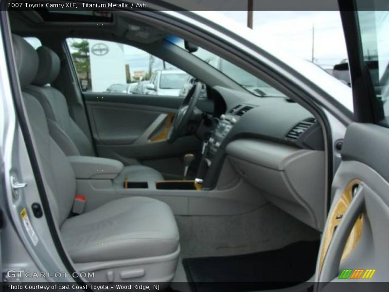 Titanium Metallic / Ash 2007 Toyota Camry XLE