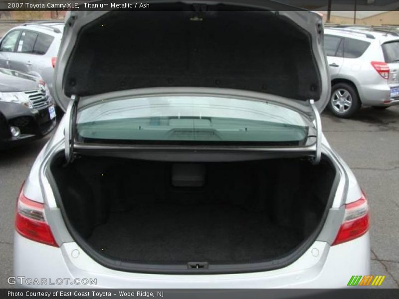 Titanium Metallic / Ash 2007 Toyota Camry XLE