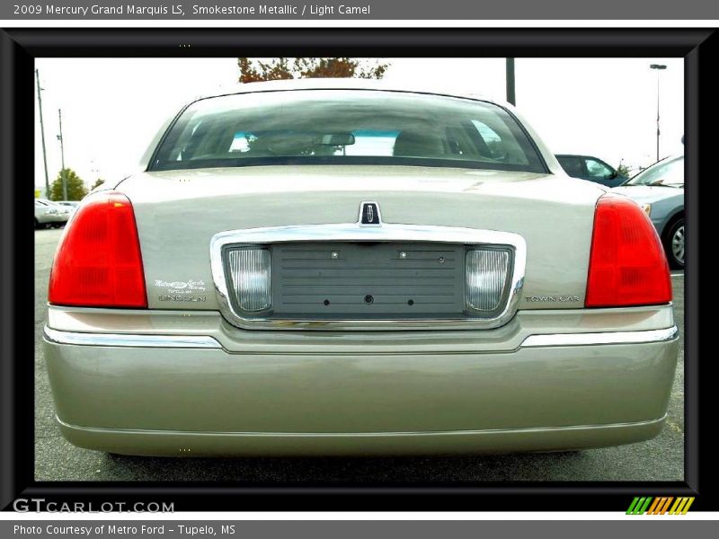 Smokestone Metallic / Light Camel 2009 Mercury Grand Marquis LS