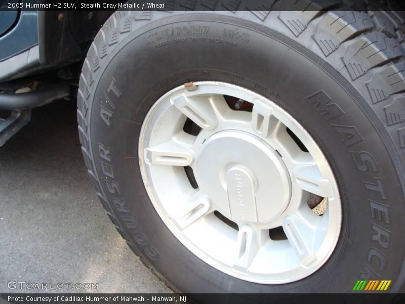 Stealth Gray Metallic / Wheat 2005 Hummer H2 SUV