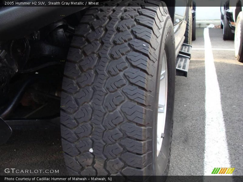 Stealth Gray Metallic / Wheat 2005 Hummer H2 SUV