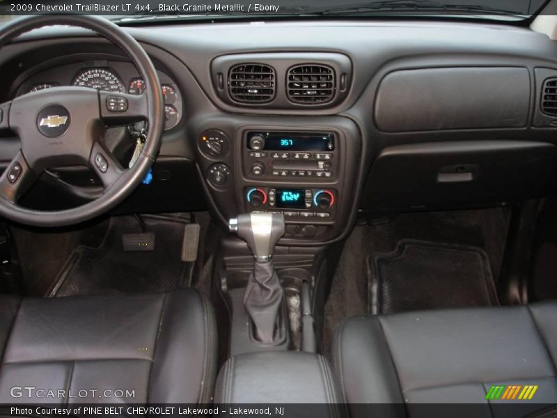 Black Granite Metallic / Ebony 2009 Chevrolet TrailBlazer LT 4x4