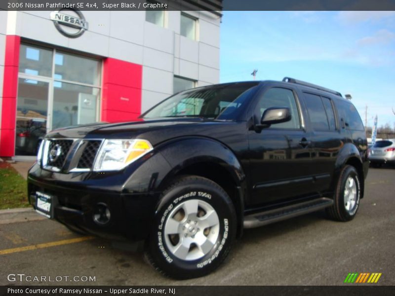 Super Black / Graphite 2006 Nissan Pathfinder SE 4x4