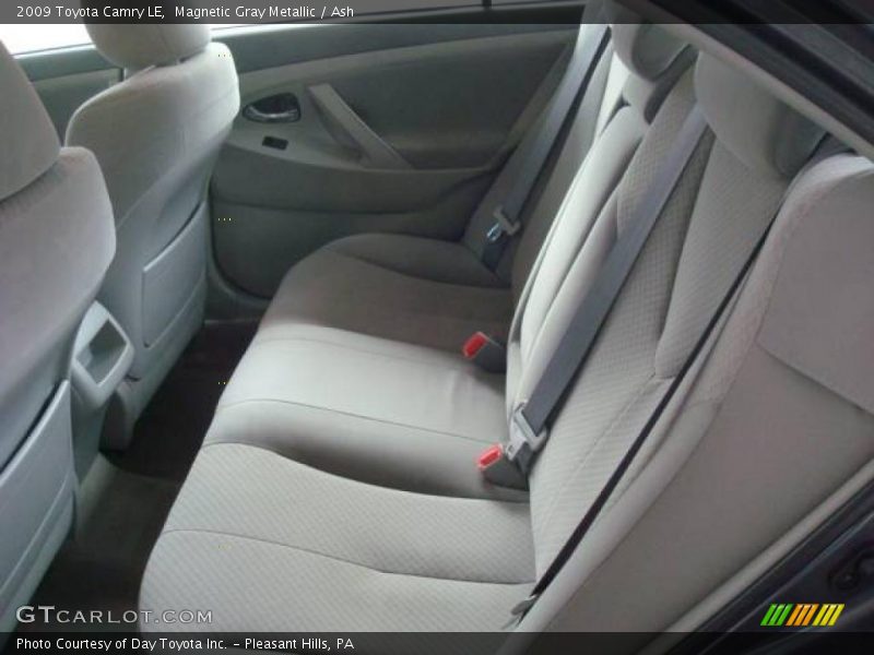 Magnetic Gray Metallic / Ash 2009 Toyota Camry LE
