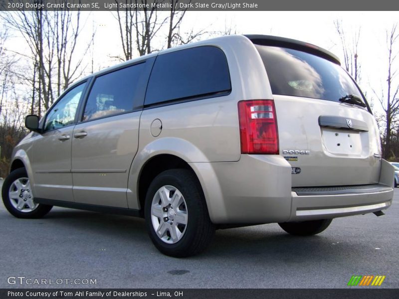 Light Sandstone Metallic / Dark Slate Gray/Light Shale 2009 Dodge Grand Caravan SE