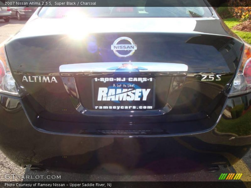 Super Black / Charcoal 2007 Nissan Altima 2.5 S