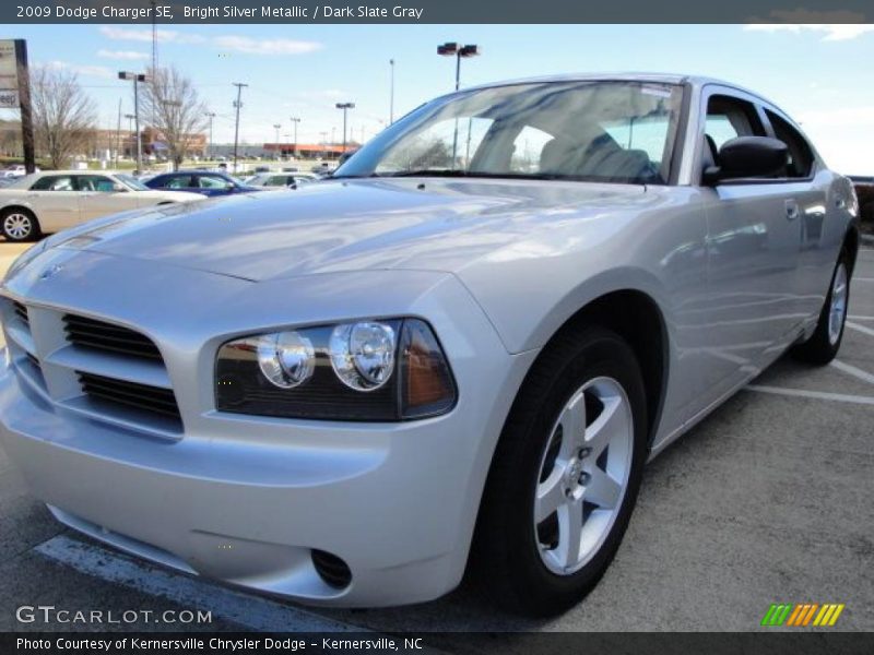 Bright Silver Metallic / Dark Slate Gray 2009 Dodge Charger SE