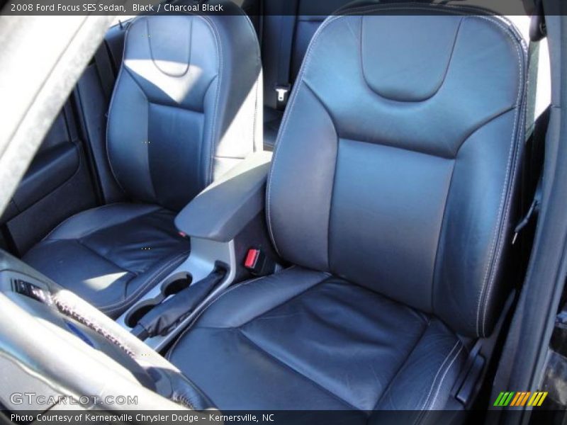 Black / Charcoal Black 2008 Ford Focus SES Sedan
