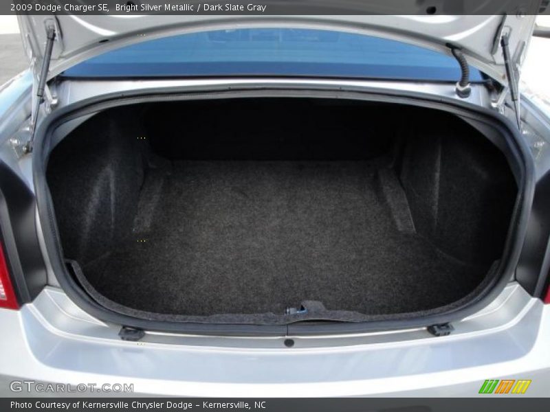 Bright Silver Metallic / Dark Slate Gray 2009 Dodge Charger SE