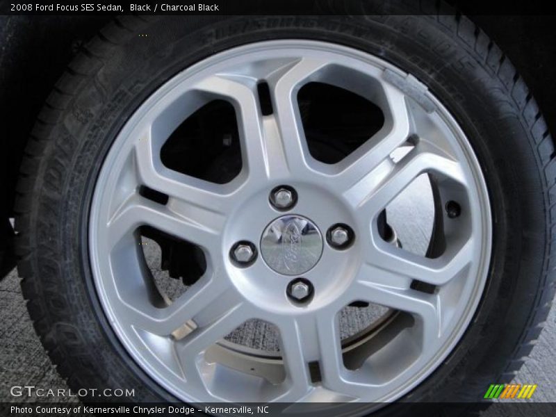 Black / Charcoal Black 2008 Ford Focus SES Sedan