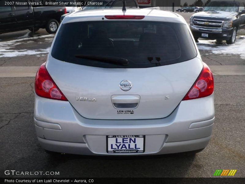 Brilliant Silver Metallic / Charcoal 2007 Nissan Versa S