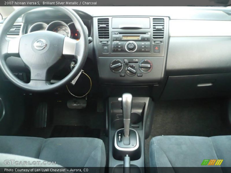 Brilliant Silver Metallic / Charcoal 2007 Nissan Versa S