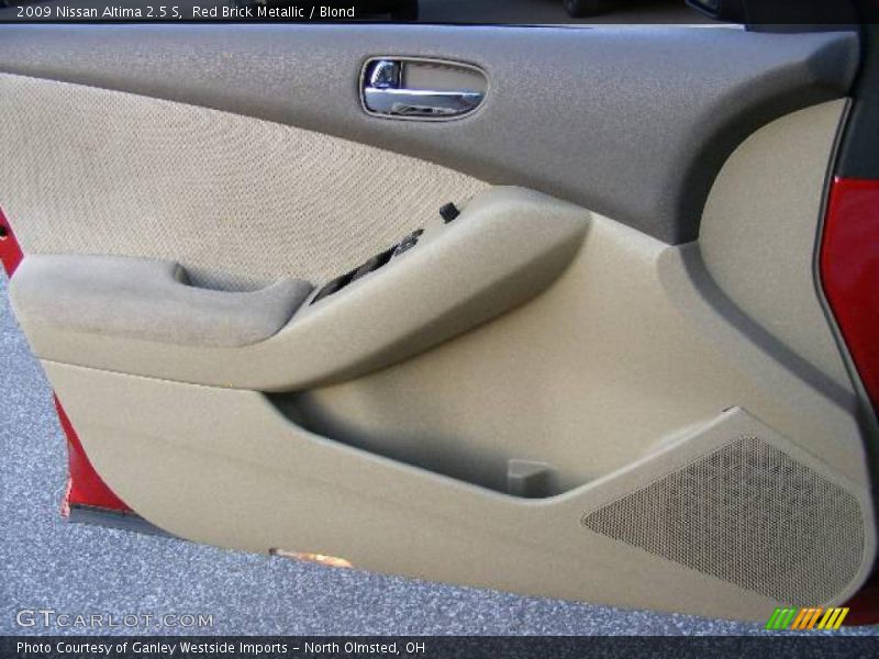 Red Brick Metallic / Blond 2009 Nissan Altima 2.5 S