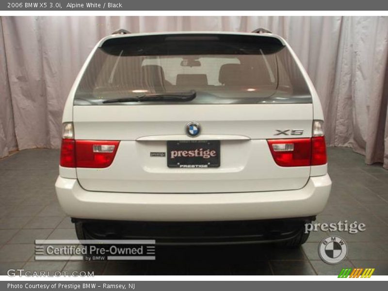 Alpine White / Black 2006 BMW X5 3.0i