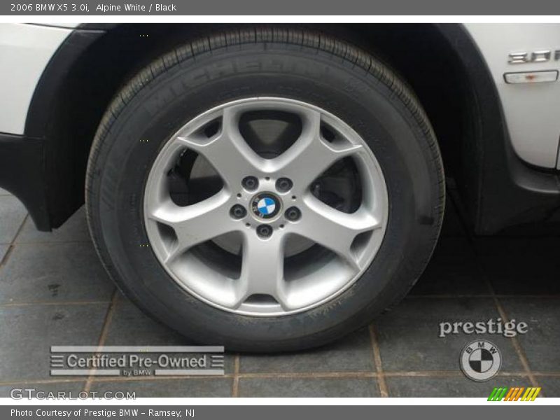 Alpine White / Black 2006 BMW X5 3.0i