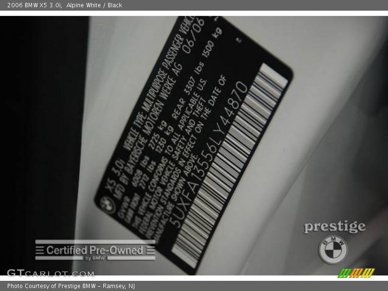 Alpine White / Black 2006 BMW X5 3.0i