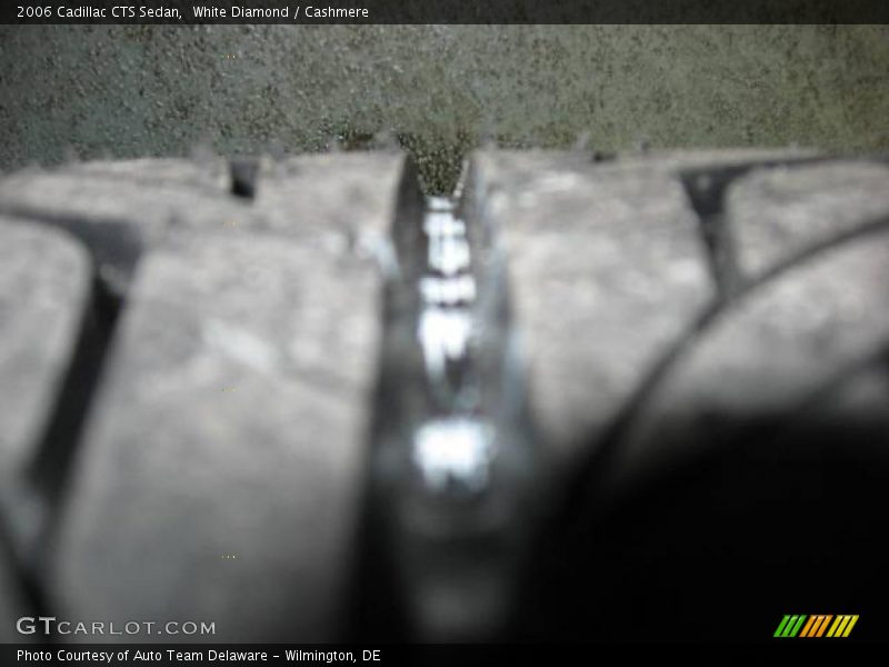 White Diamond / Cashmere 2006 Cadillac CTS Sedan