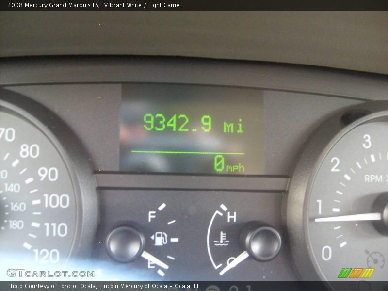 Vibrant White / Light Camel 2008 Mercury Grand Marquis LS